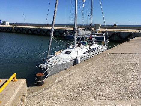 GW tied up in the fishing harbour of Montu
