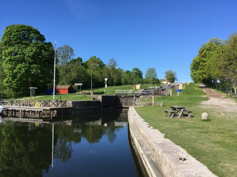 The Canal starts at Mem with a lock staircase